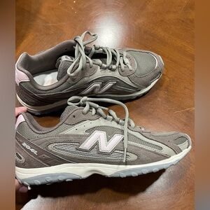 New balance 204L